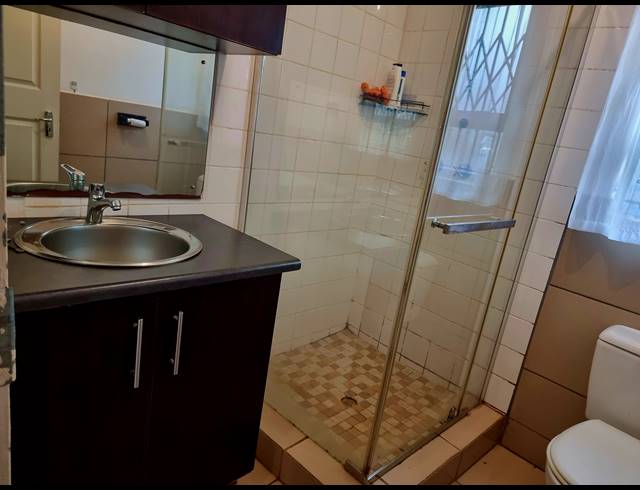 2 BEDROOM HOUSE TO LET IN UMHLATHUZE